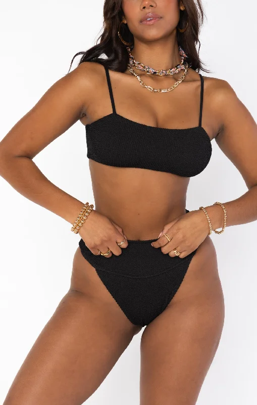 Push - up bikini top to enhance the bust for a confident beach appearanceDestin Top ~ Black Scrunch