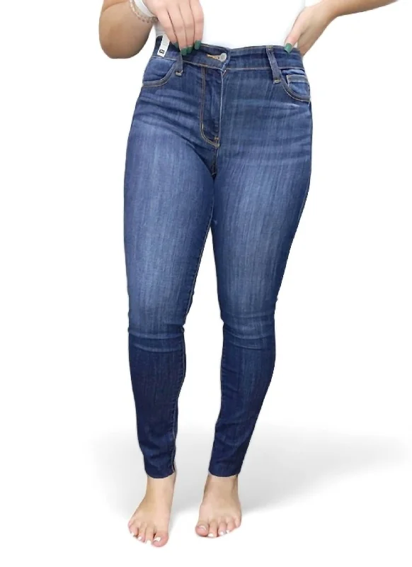 Mid Rise Relaxed Fit Jean In Dark Denim