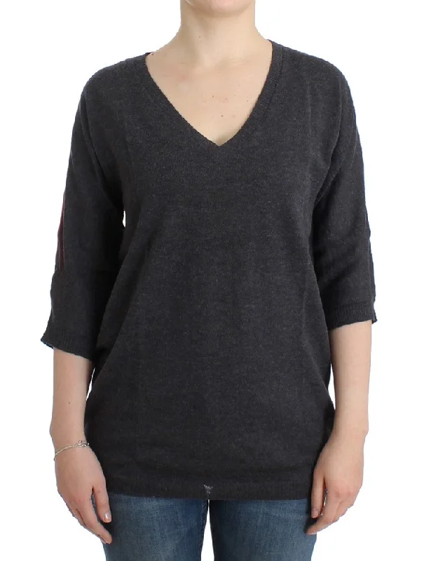 V - Neck Women Sweater to Elongate the NecklineV - Neck Women Sweater to Elongate the NecklineCostume National  short sleeved Women's sweater