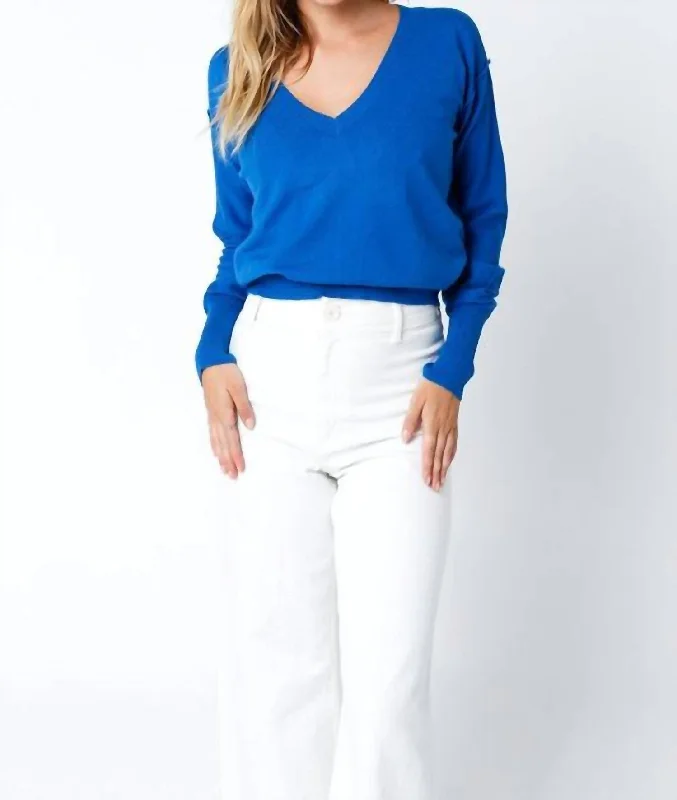 Button - Down Women Sweater for a Versatile LookButton - Down Women Sweater for a Versatile LookLoren Sweater In Blue