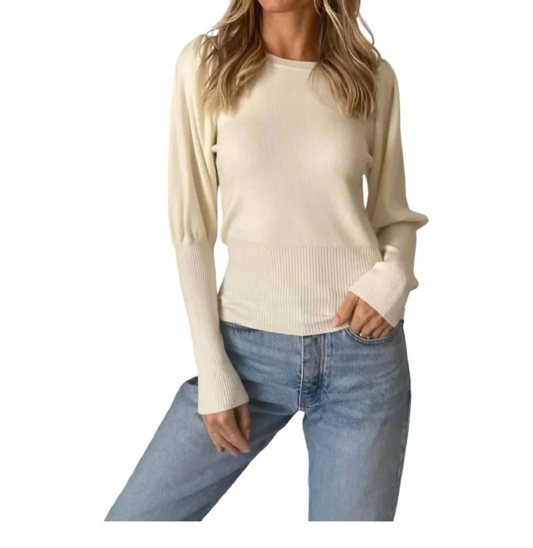 Cropped Women Sweater to Pair with High - Waisted BottomsCropped Women Sweater to Pair with High - Waisted BottomsReese Crew Neck Sweater In Ivory