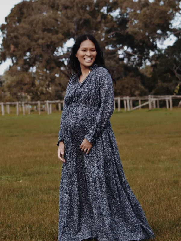 Pleated Women Dress with a Timeless and Elegant Texture100% RECYCLED COTTON - PRAIRIE MAXI DRESS NAVY FLORAL