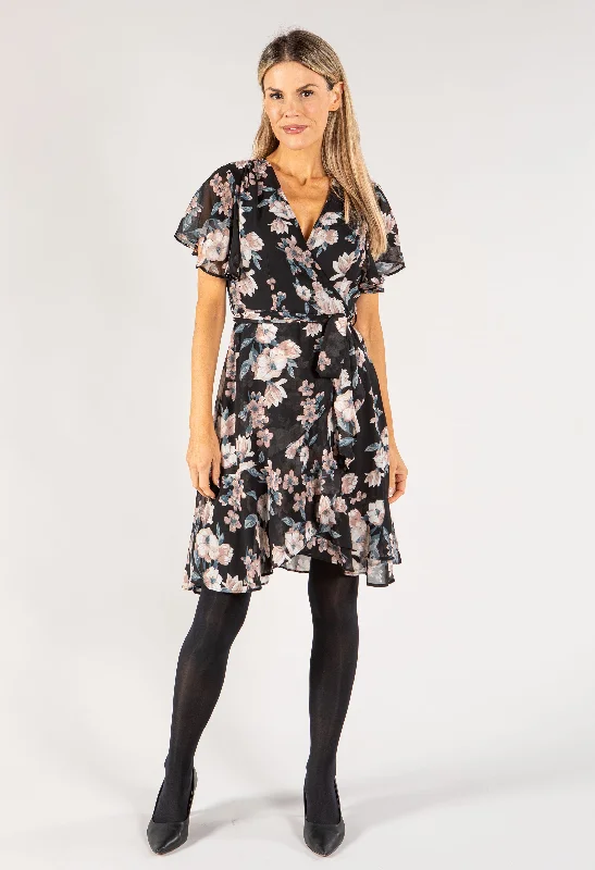 Halter Neck Women Dress to Show Off the Shoulders and NecklineFloral Wrap Dress