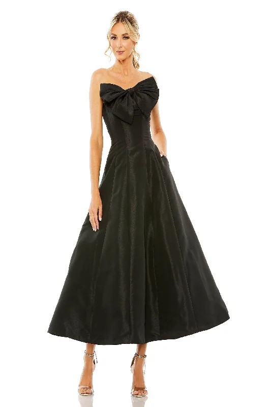 Pleated Women Dress with a Timeless and Elegant TextureMac Duggal 49605