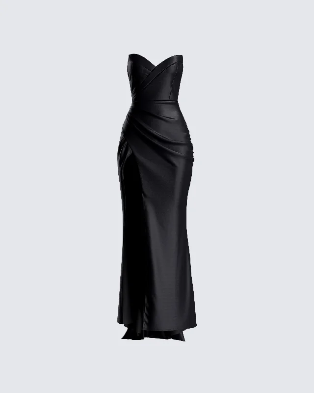 Plus Size Women Dress with a Flattering A - Line Cut for Comfort and StyleSuri Black Satin Strapless Gown