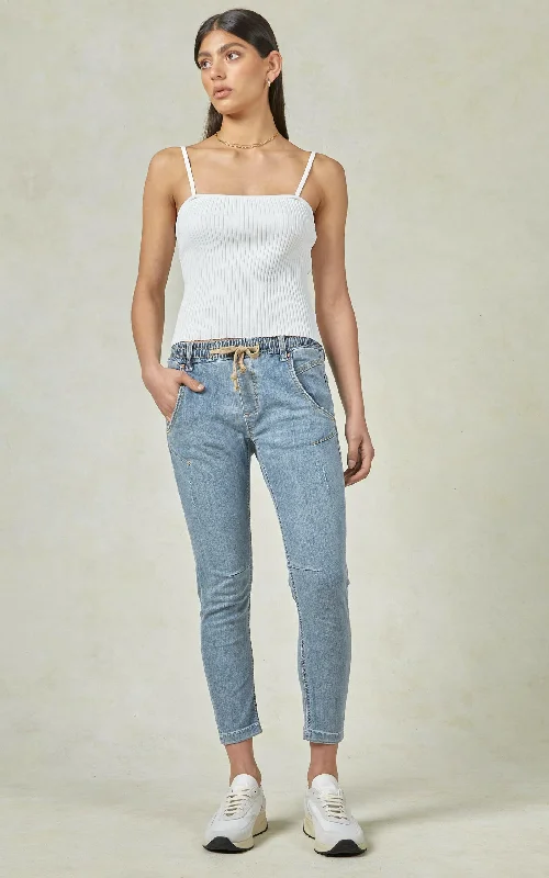 High - rise flare women jeans for a 70s - inspired lookActive Sunbleached Jeans