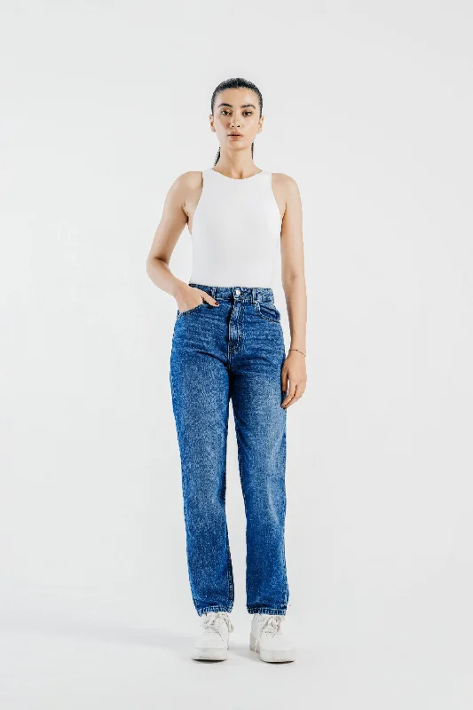 Wide - leg women jeans for a modern and relaxed vibeBasic Mom Fit Jeans