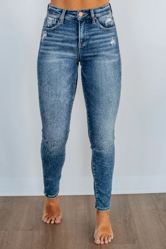 Wide - leg women jeans for a modern and relaxed vibeGrant Risen Jeans