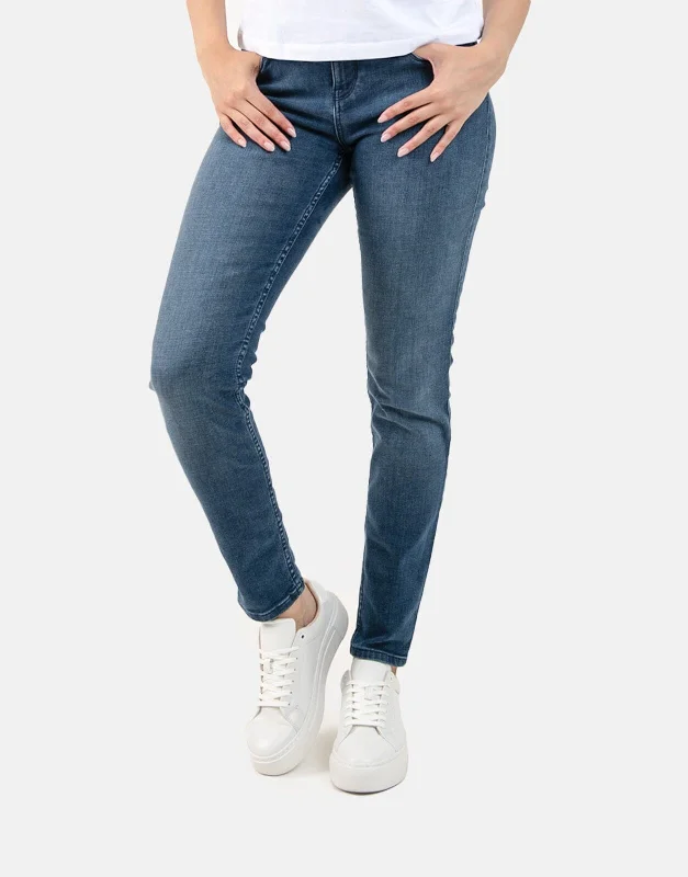 Distressed women jeans for a trendy and edgy lookGuess Power Skinny Low Loose Jeans