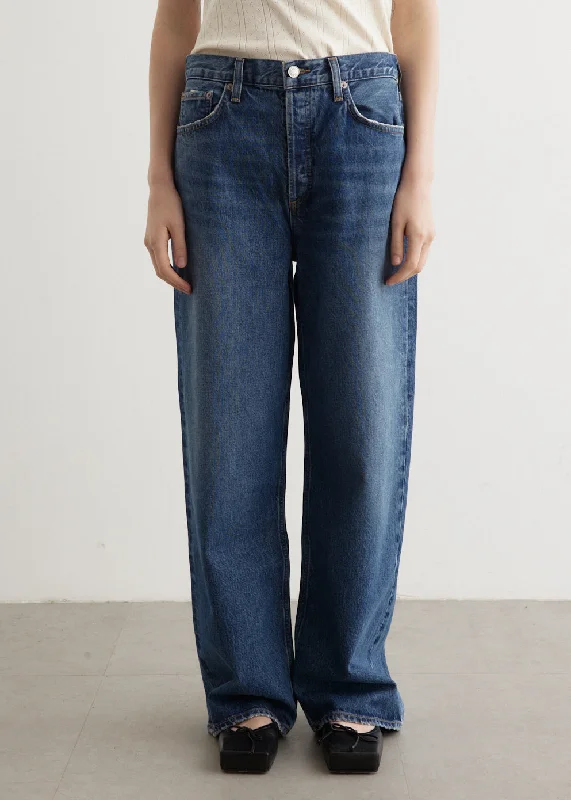 Skinny women jeans with a form - fitting designLow Slung Baggy Jeans