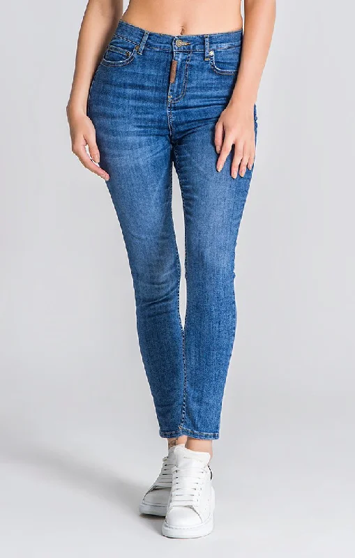 Mom jeans for a nostalgic and casual lookMedium Blue Core Skinny Jeans