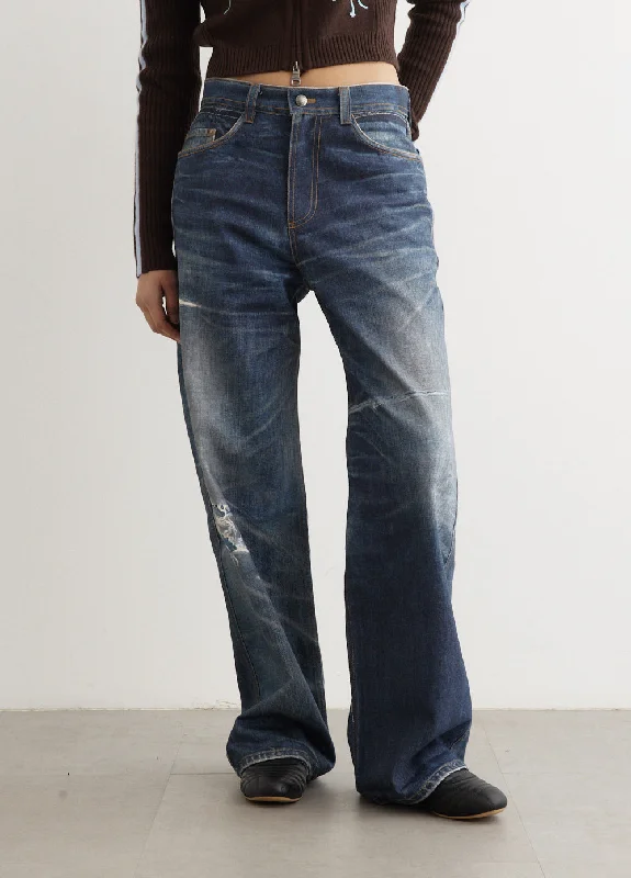 Button - fly women jeans with a traditional touchTrompe L'Oeil Printed Denim Jeans