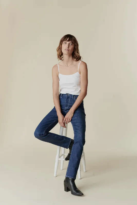 Dark - wash women jeans for a sophisticated and slimming effectWomen's Straight Leg High Rise Jeans - Blue