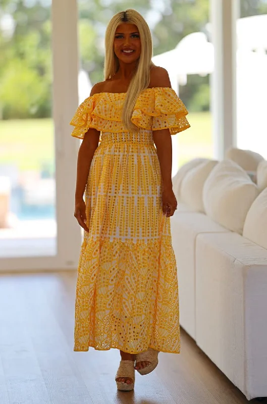 Off - the - Shoulder Women Dress for a Romantic and Feminine LookDayflower Maxi Dress - Yellow and White