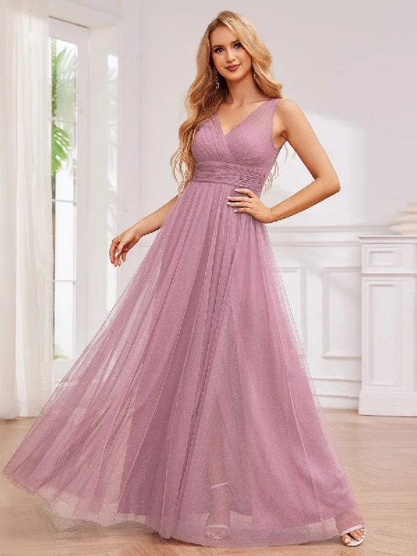 Mermaid - Style Women Dress with a Fitted Silhouette for Special OccasionsGlittering High Slit Sleeveless Bridesmaid Dress with Empire Waist