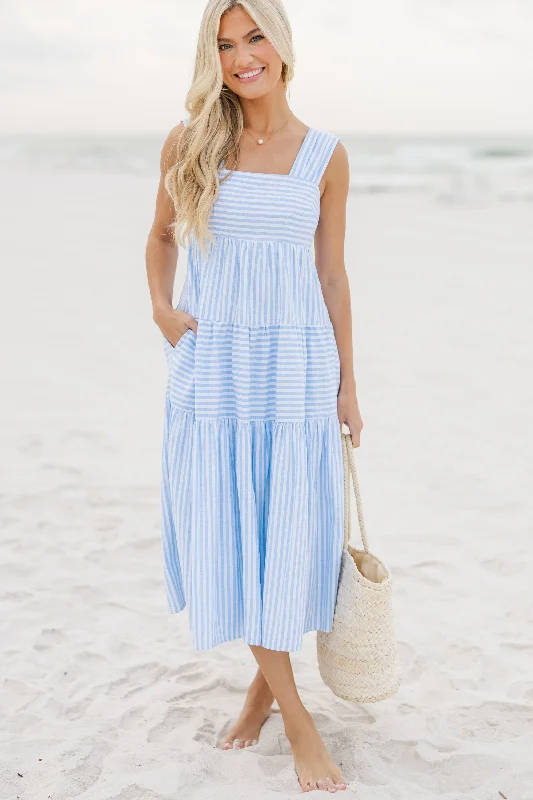 Off - the - Shoulder Women Dress for a Romantic and Feminine LookGoing The Distance Blue Midi Dress