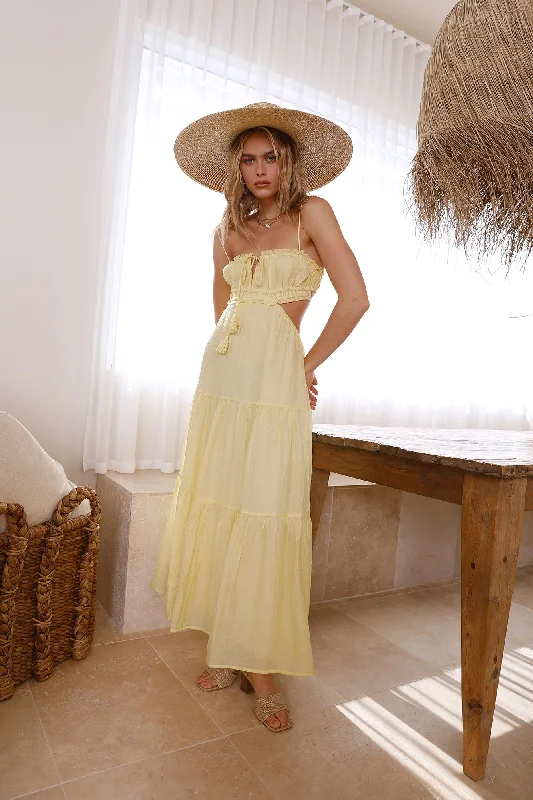 Ball Gown Women Dress with a Full Skirt for a Princess - like LookHeartbreaker Maxi Dress Yellow