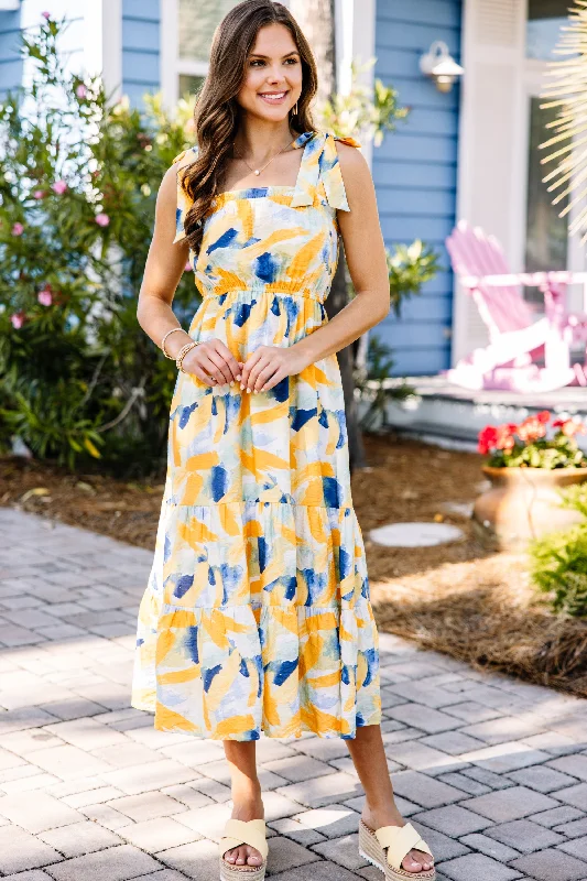 Ruffled Women Dress with Multiple Layers for a Playful and Girly StyleLooks Like Love Yellow Abstract Dress