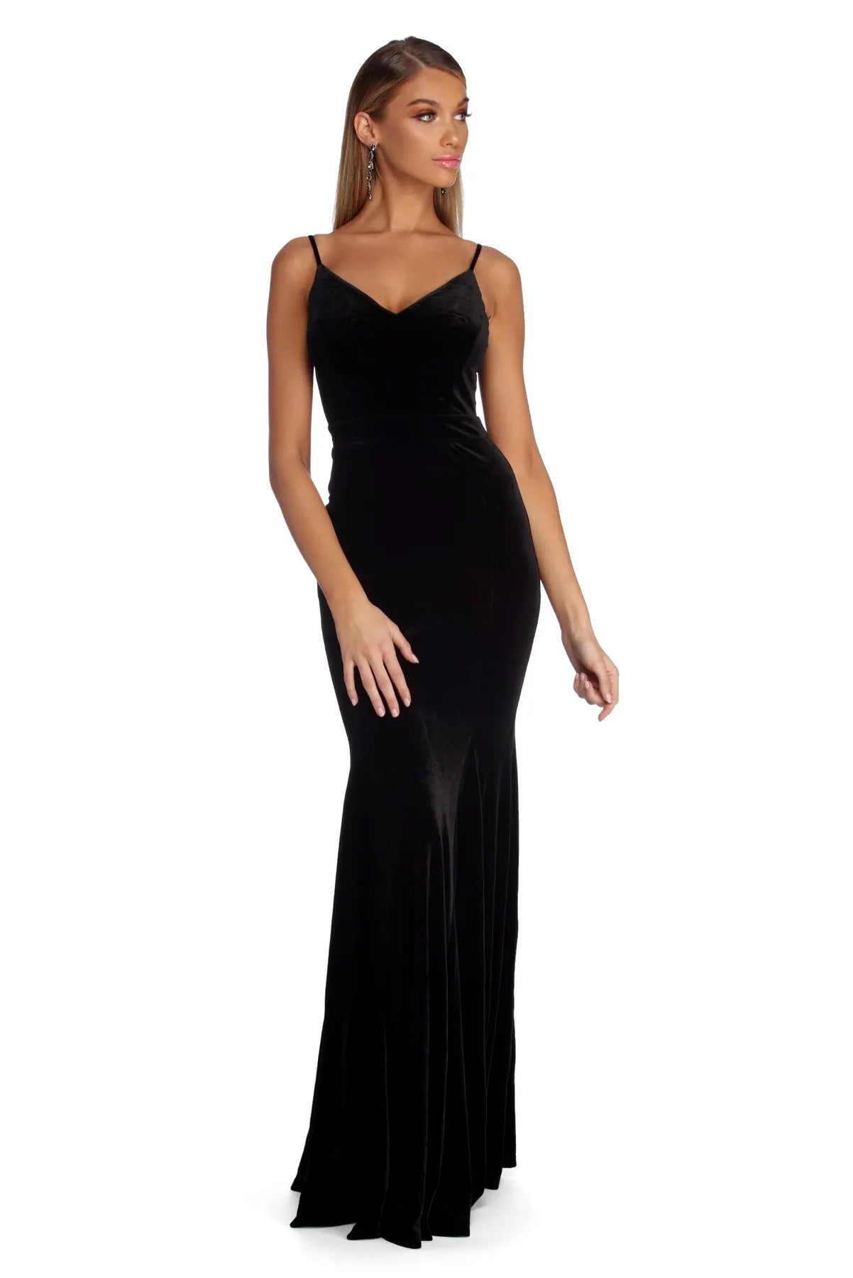 Mini Women Dress with a Short Hem for a Young and Trendy StyleLyanna Formal Velvet Mermaid Dress