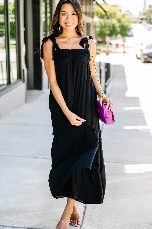 Halter Neck Women Dress to Show Off the Shoulders and NecklineOn The Breeze Black Midi Dress