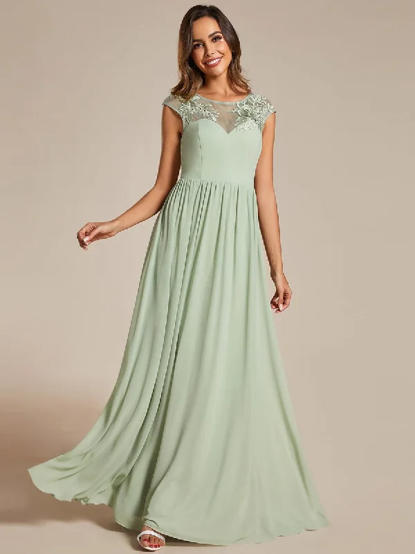 Strapless Women Dress with a Built - in Bra for Comfort and SupportShoulder Applique Round Neckline A-Line Formal Evening Dress featuring Cap Sleeves