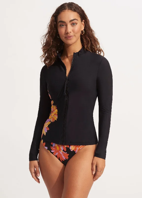 Sustainable bikini made from recycled materials for eco - conscious beachgoersPalm Springs Long Sleeve Sunvest - Black